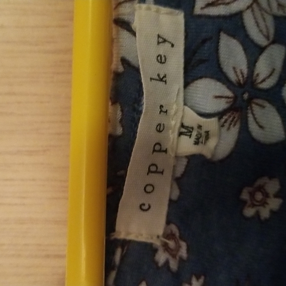 Girls floral knit dress - Picture 2 of 3